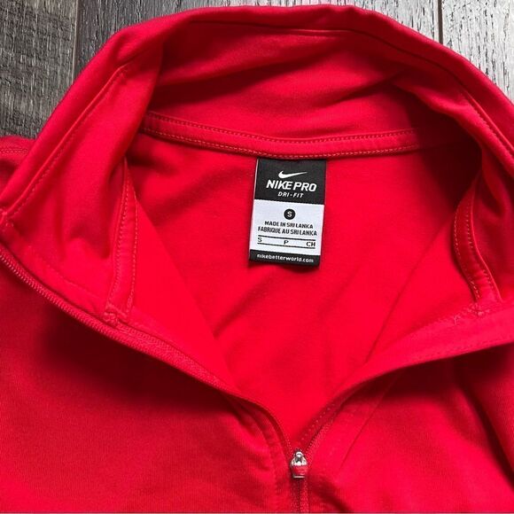 Nike Pro Dri-Fit Long Sleeve 1/2 Zip Pullover Running Top Red Pattern Size Small - Picture 2 of 11